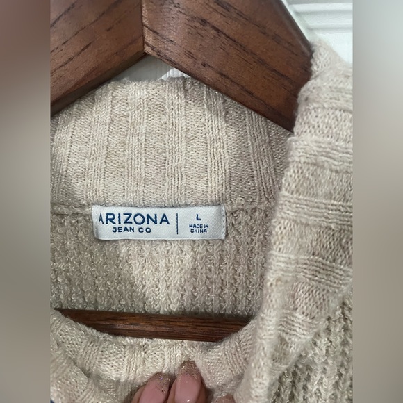 Arizona Jean Co Women’s Mock Neck Striped Cropped Sweater Size Large Beige. - Picture 10 of 10